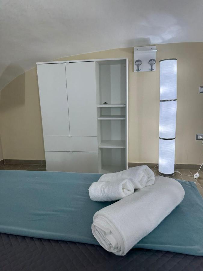 Napoli Centro - La Casa Di Cate Bed & Breakfast Luaran gambar