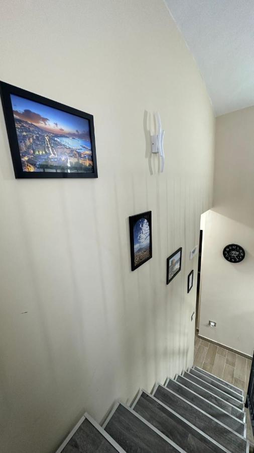Napoli Centro - La Casa Di Cate Bed & Breakfast Luaran gambar